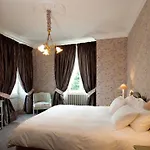 Chateau De Lalande - Teritoria - Perigueux 4* אנסי-אט-ביוליו