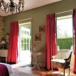 Chateau De Lalande - Teritoria - Perigueux 4* אנסי-אט-ביוליו