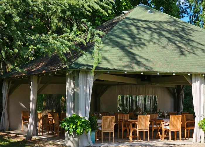 Chateau De Lalande - Teritoria - Perigueux 4* Annesse-et-Beaulieu