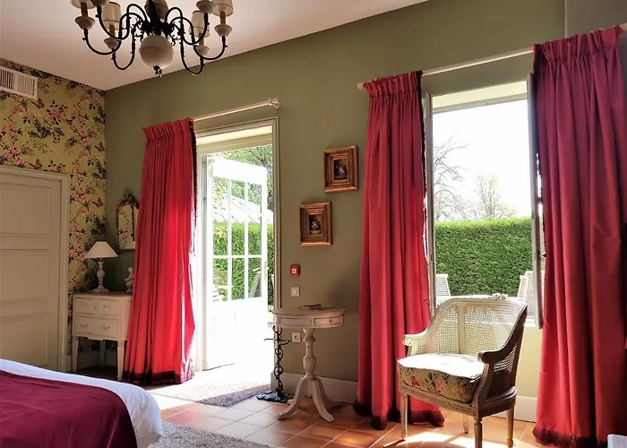 Chateau De Lalande - Teritoria - Perigueux 4* Annesse-et-Beaulieu